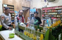 Berantas Peredaran Miras Ilegal, Polsek Ciracas Gelar Operasi Malam dan Tegaskan Komitmen Menjaga Ka