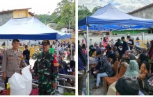Babinsa Koramil 0901-02/Sungai Pinang Laksanakan Pendampingan dan Monitoring Pendistribusian Beras C