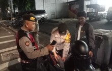 Patroli Biru Polsek Pulogadung Persempit Ruang Gangguan Kamtibmas, Sejumlah Pengendara Diperiksa dal