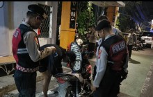 Polsek Duren Sawit Perkuat Patroli Malam, Hadir Menjaga Keamanan dan Kenyamanan Warga