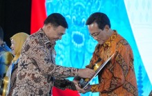 Malam Apresiasi Pemda Berprestasi 2026, Menko Polkam: Persaingan Harus Dijaga untuk Kemajuan