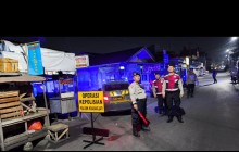 Patroli Cipta Kondisi Polsek Kramat Jati Persempit Ruang Gerak Pelaku Kejahatan, Warga Diberikan Ras