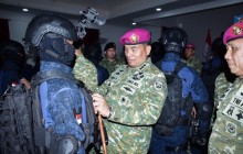 PANGKORMAR APRESIASI LULUSAN PENDIDIKAN PENANGGULANGAN TEROR ASPEK LAUT
