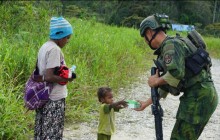 PATROLI SATGAS MARINIR TNI AL DI PAPUA, HADIRKAN KEAMANAN DAN KEBAHAGIAAN BAGI MASYARAKAT