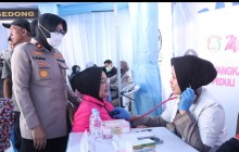 Bakti kesehatan HUT Bhayangkara ke-80, Polres Metro Jakarta Timur hadirkan layanan kesehatan gratis