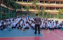 Polsek Kramat Jati Gelar Program Goes To School di SMAN 93 Jakarta, Edukasi Pelajar Cegah Tawuran hi