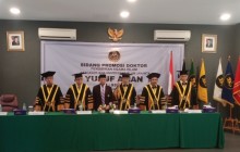 Sukses Pertahankan Desertasi, Yusuf Aman Raih Gelar Doktor Dengan Predikat Cumlaude
