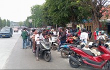 Polsek Ciracas Amankan Keberangkatan Ribuan Massa AMJ menuju Senayan, Situasi Kondusif