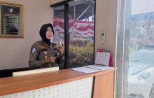 Kompol Darmawati Gantikan Piket Mako, Berikan Kesempatan Anggota PJR BSD Tunaikan Salat Jumat