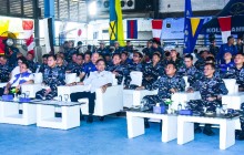 PANGKORMAR HADIRI AKSI “AKU CINTA LAUT” DALAM RANGKAIAN HUT KE-81 TNI AL