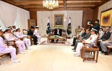 KEPALA STAF ANGKATAN LAUT MENERIMA ANUGERAH BINTANG KEHORMATAN DARI PRESIDEN PAKISTAN