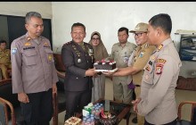 Polsek Cakung dan 3 Pilar Beri Surprise HUT ke-81 TNI, Perkuat Sinergitas Jaga Jakarta
