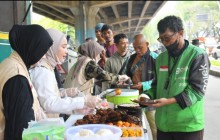 WUJUD NYATA KEPEDULIAN UNTUK SESAMA, KODAERAL III DAN BAZNAS HADIRKAN MAKAN GRATIS BAGI OJOL DKI