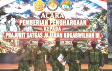 USAI TANGKAP PETINGGI KKB DAN REBUT KEMBALI SENJATA, 49 PRAJURIT MARINIR NAIK PANGKAT