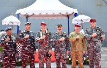 DANLANAL DENPASAR SAMBUT HMAS CHOULES L100 DI BENOA BALI