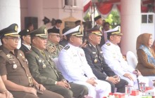 KODAERAL V HADIRI UPACARA HARI SUMPAH PEMUDA KE-98 DI BALAI KOTA SURABAYA