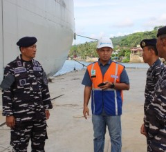 Danlanal Nias Pimpin Merplug Sambut KRI Semarang-594, Gelar "Open Ship" Edukasi Warga Nias