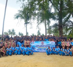 Sambut HUT Ke-81 TNI Angkatan Laut, Lanal Bintan Laksanakan Bersih Pantai 
