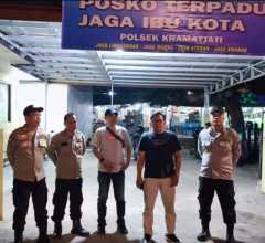 Personel Gabungan Gelar Apel Posko Terpadu Jaga Jakarta di Kramat Jati