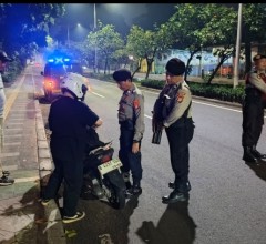 Polisi Hadir Menjaga Malam Warga, Polsek Duren Sawit Intensifkan Razia dan Patroli Antisipasi Kejaha