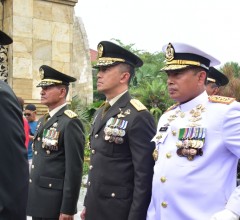 DIPIMPIN MENHAN RI, PANGKORMAR HADIRI PEMAKAMAN JEND TNI (PURN.) RYAMIZARD RYACUDU