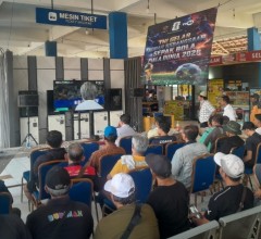 Perkuat Komunikasi Sosial, Koramil 03/Ps.Rebo–Ciracas Gelar Nobar Bersama Masyarakat