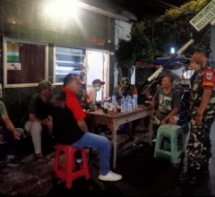 Jaga Keamanan Wilayah, Koramil 04/Pulogadung Gelar Patroli/Siskamling Bersama Komduk