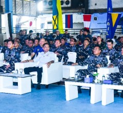 PANGKORMAR HADIRI AKSI “AKU CINTA LAUT” DALAM RANGKAIAN HUT KE-81 TNI AL