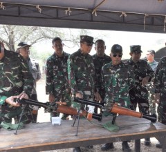 KASKORMAR TINJAU UJI MUNISI RPG NORINCO, SASARAN HANCUR DIHANTAM TEMBAKAN 300 METER