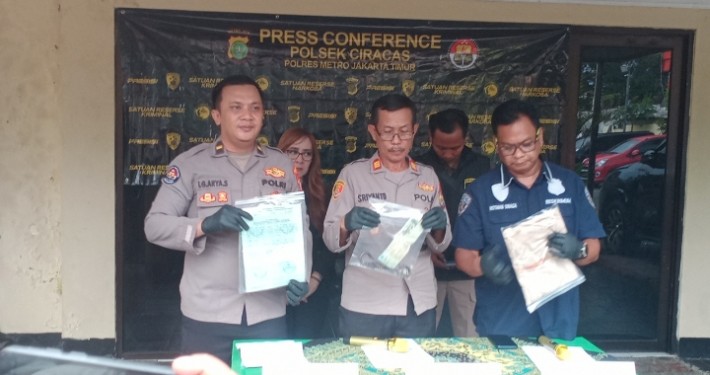 Sopir Angkot T19 Pelaku Pengrusakan Mobil L300 Yang Viral, Kini Mendekam Di Polsek Ciracas