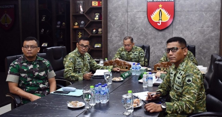 Pangdam IV/Diponegoro Hadiri Vicon Rapat Evaluasi Percepatan Pembangunan KDKMP