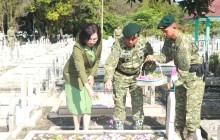 Pangdivif 2 Kostrad Pimpin Ziarah Rombongan Dalam Rangka Memperingati HUT Ke-63 Kostrad di TMP Untun